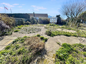 Photo 17- click for photo gallery